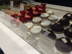 $$$ desserts  (€€€ dessertes)